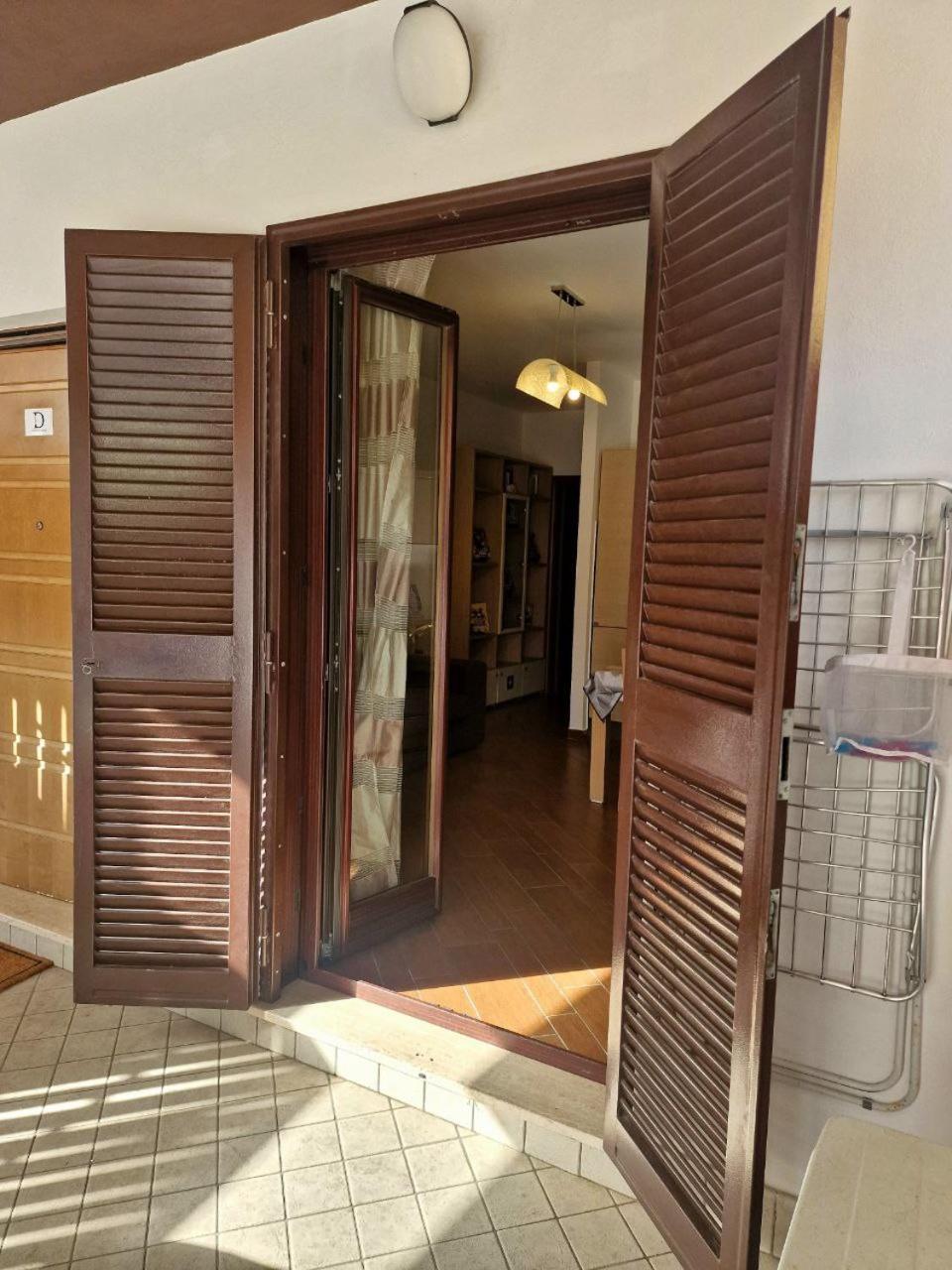 Domus Livio, 7 Min Fco Airport, Free Wifi, Garden Apartment, 2 Tv Hd Fiumicino Esterno foto