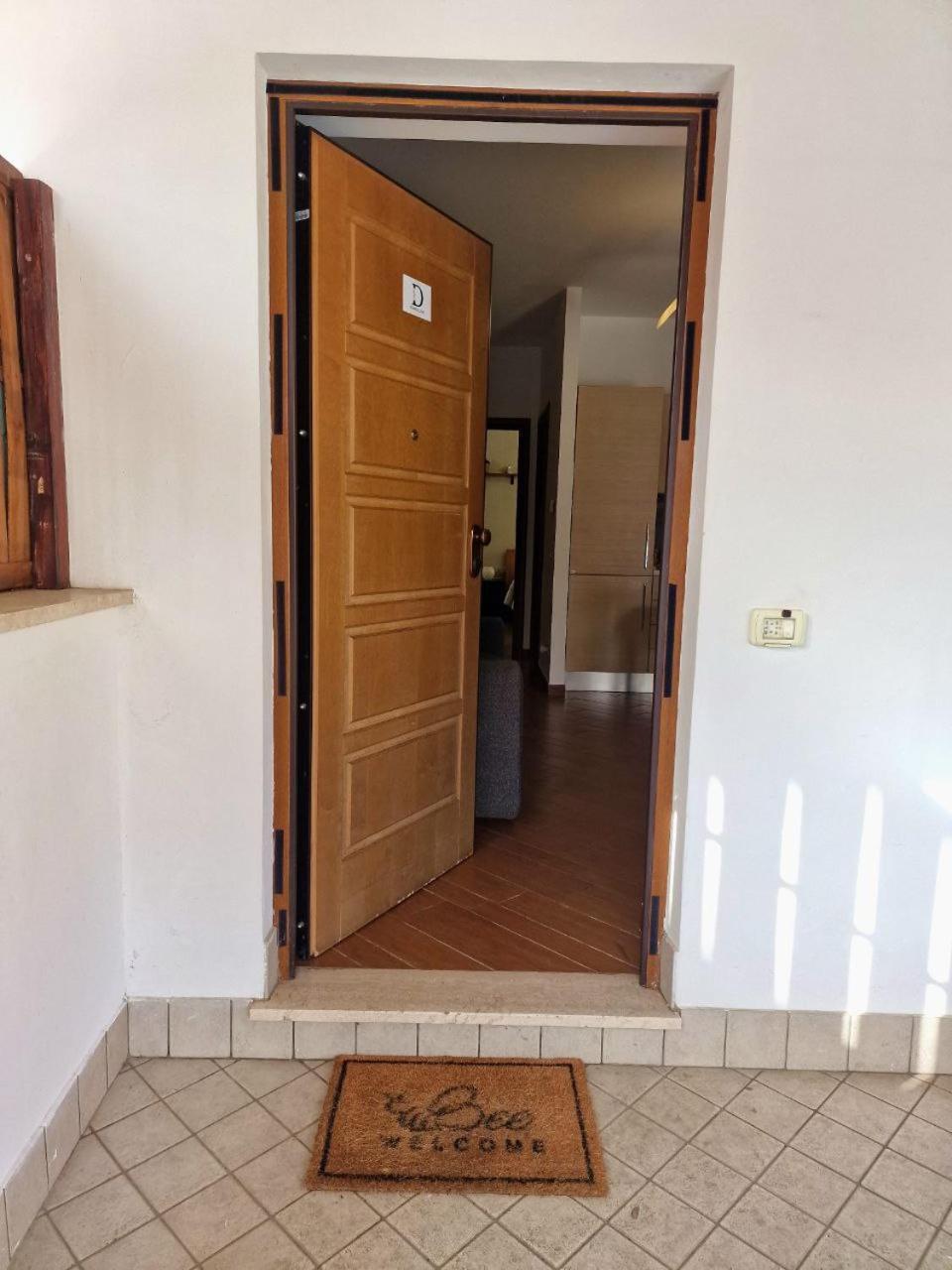 Domus Livio, 7 Min Fco Airport, Free Wifi, Garden Apartment, 2 Tv Hd Fiumicino Esterno foto